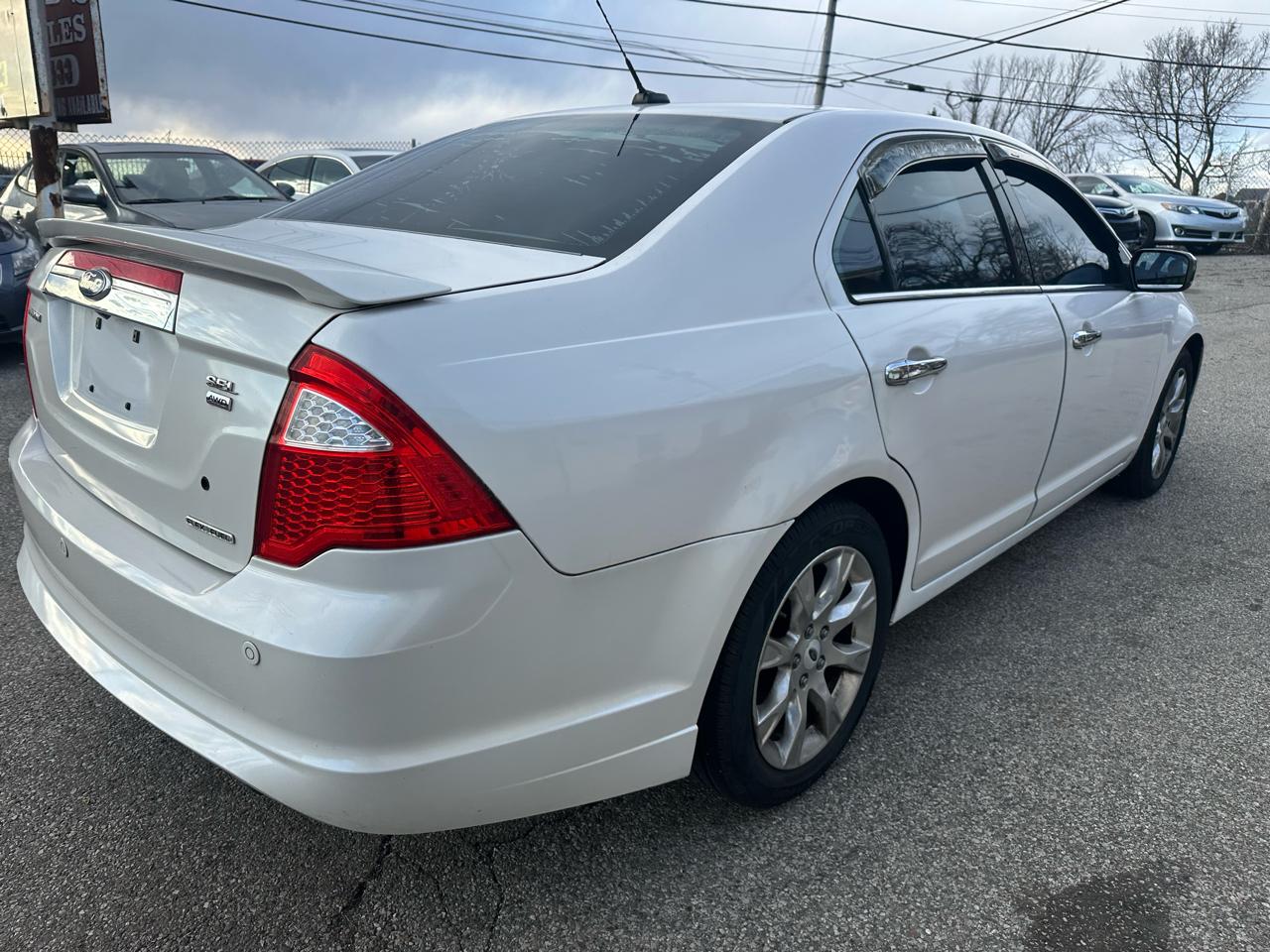 Ford Fusion V6 SEL AWD 2011