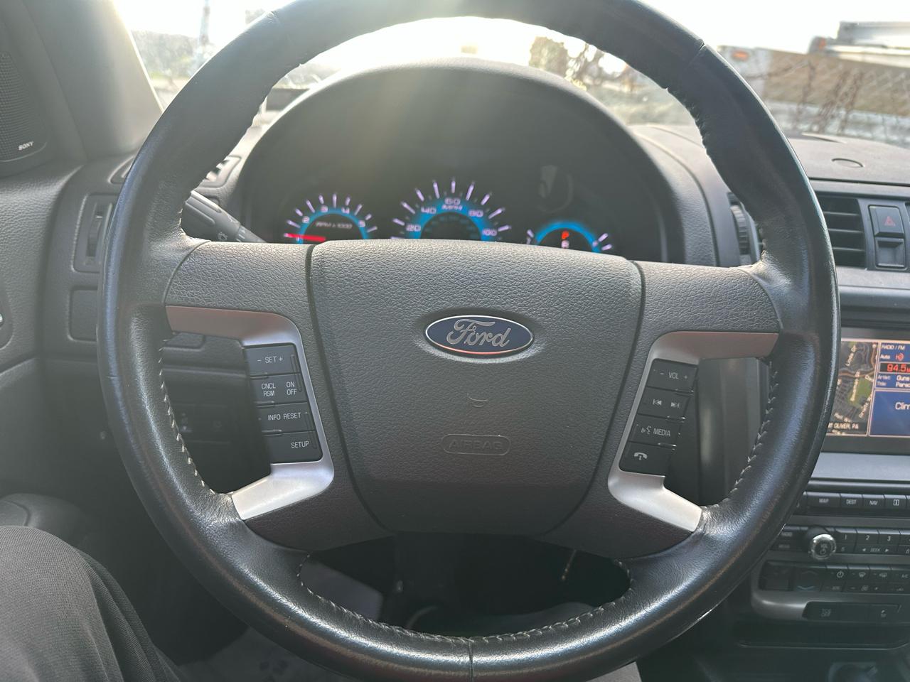 Ford Fusion V6 SEL AWD 2011