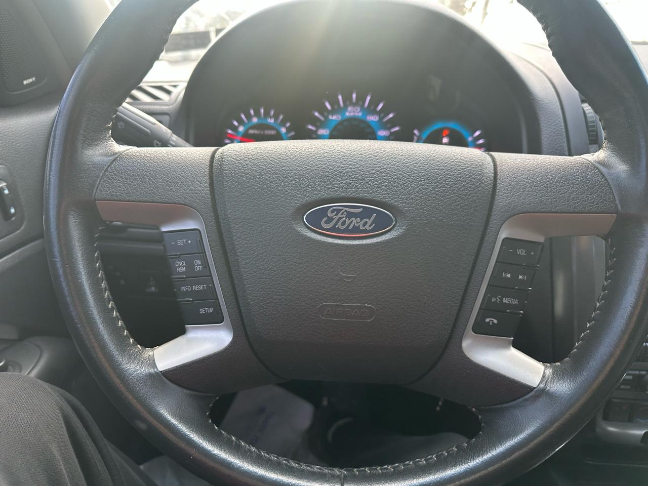 Ford Fusion V6 SEL AWD 2011