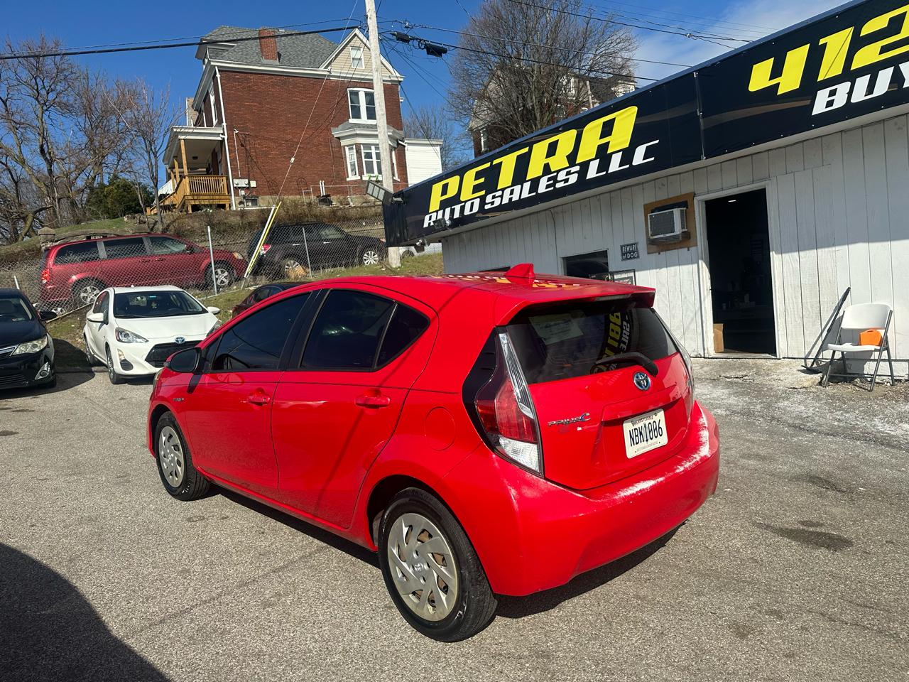Toyota Prius c Four 2016