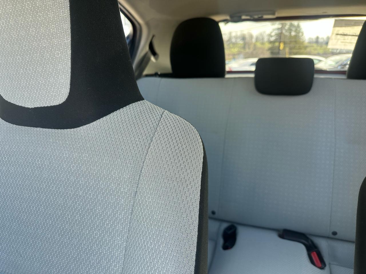 Toyota Prius c Four 2016