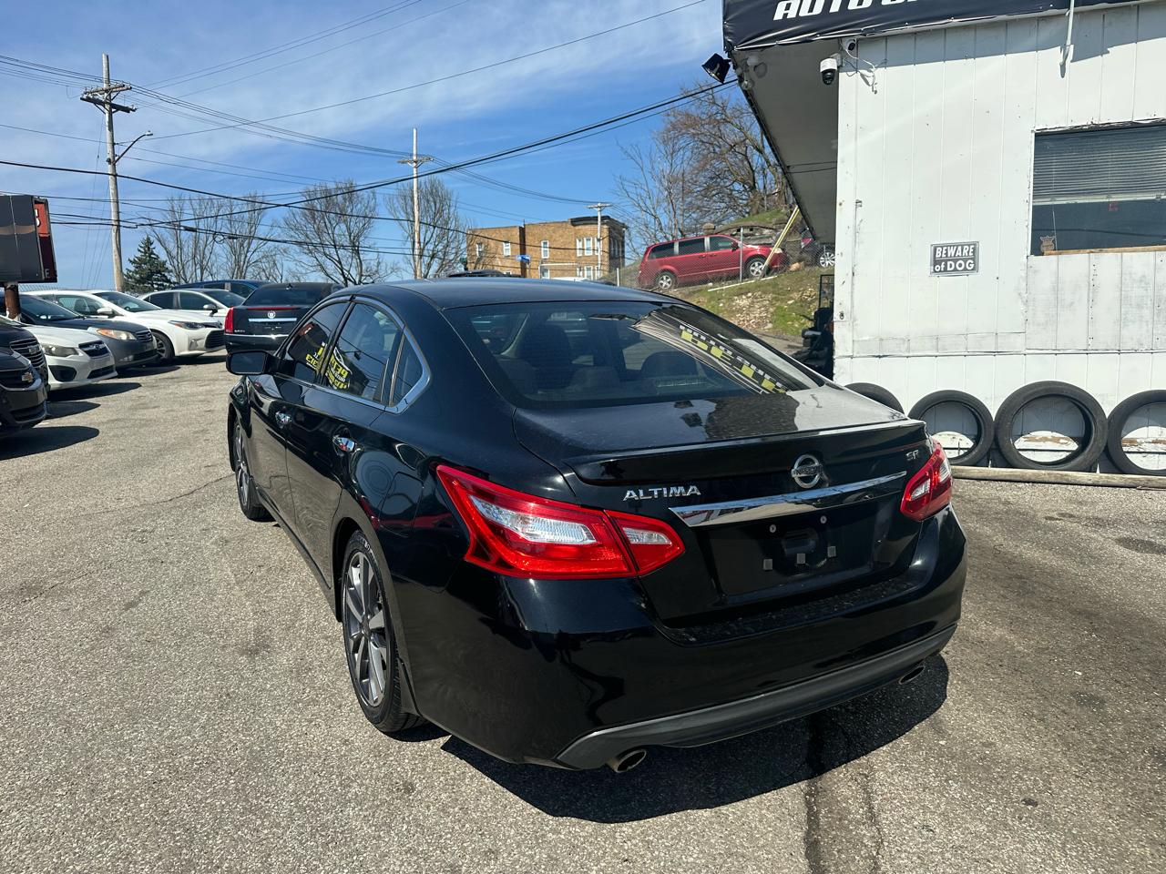 Nissan Altima 2.5 SR 2016