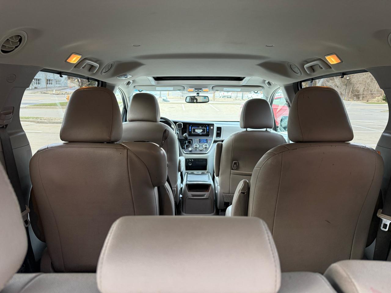 Toyota Sienna XLE FWD 8-Passenger V6 2015