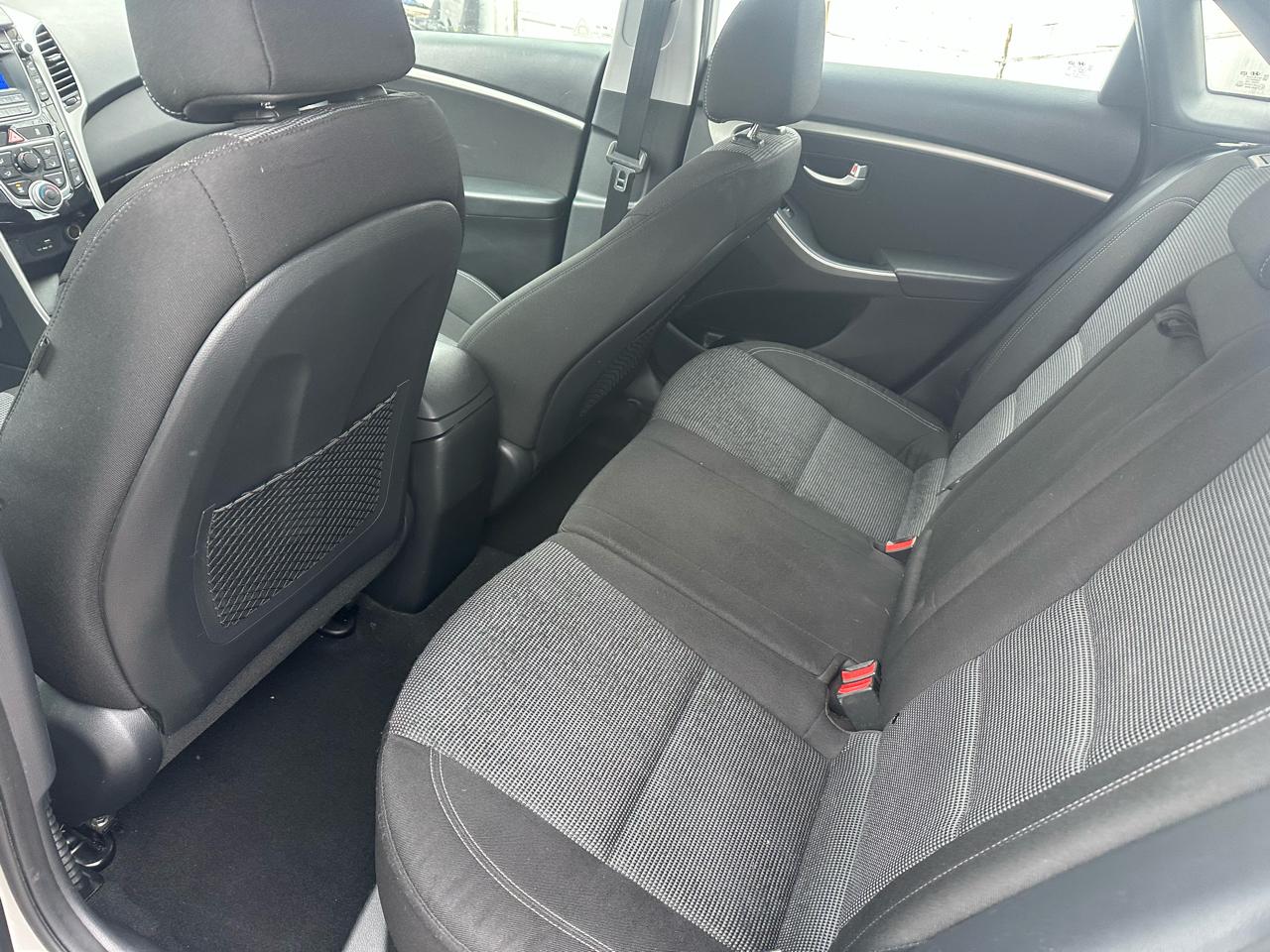 Hyundai Elantra GT A/T 2016