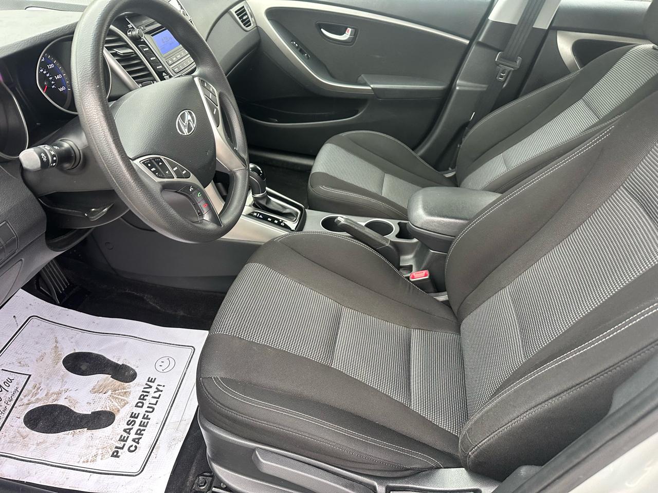 Hyundai Elantra GT A/T 2016