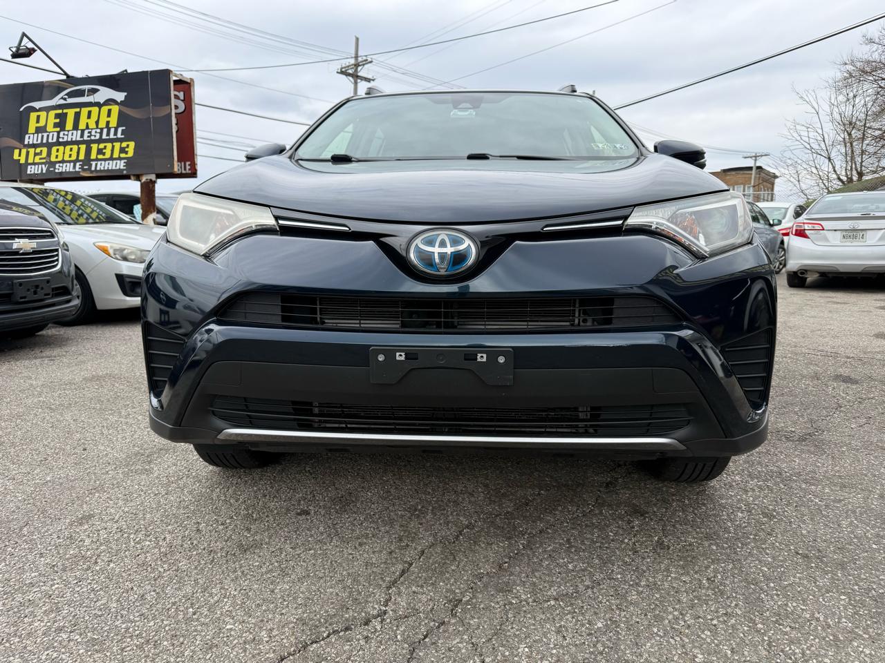 Toyota RAV4 Hybrid XLE 2018