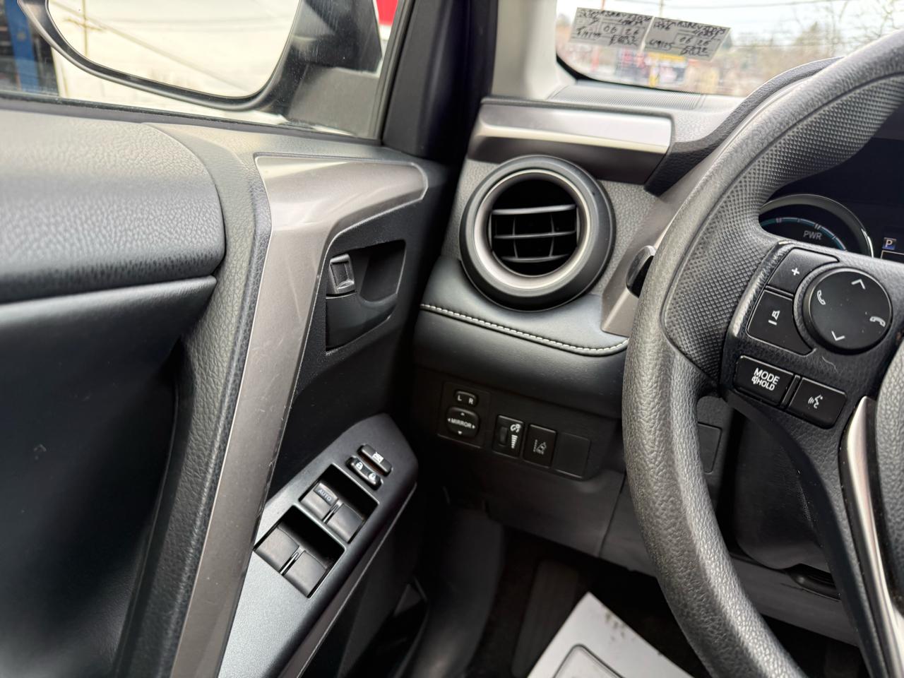 Toyota RAV4 Hybrid XLE 2018