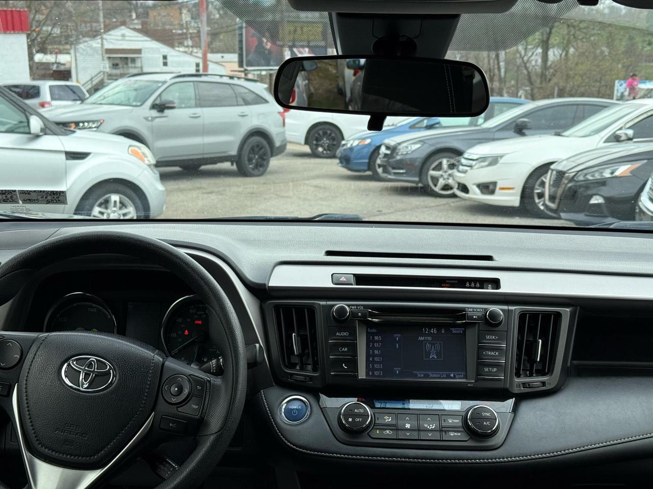 Toyota RAV4 Hybrid XLE 2018