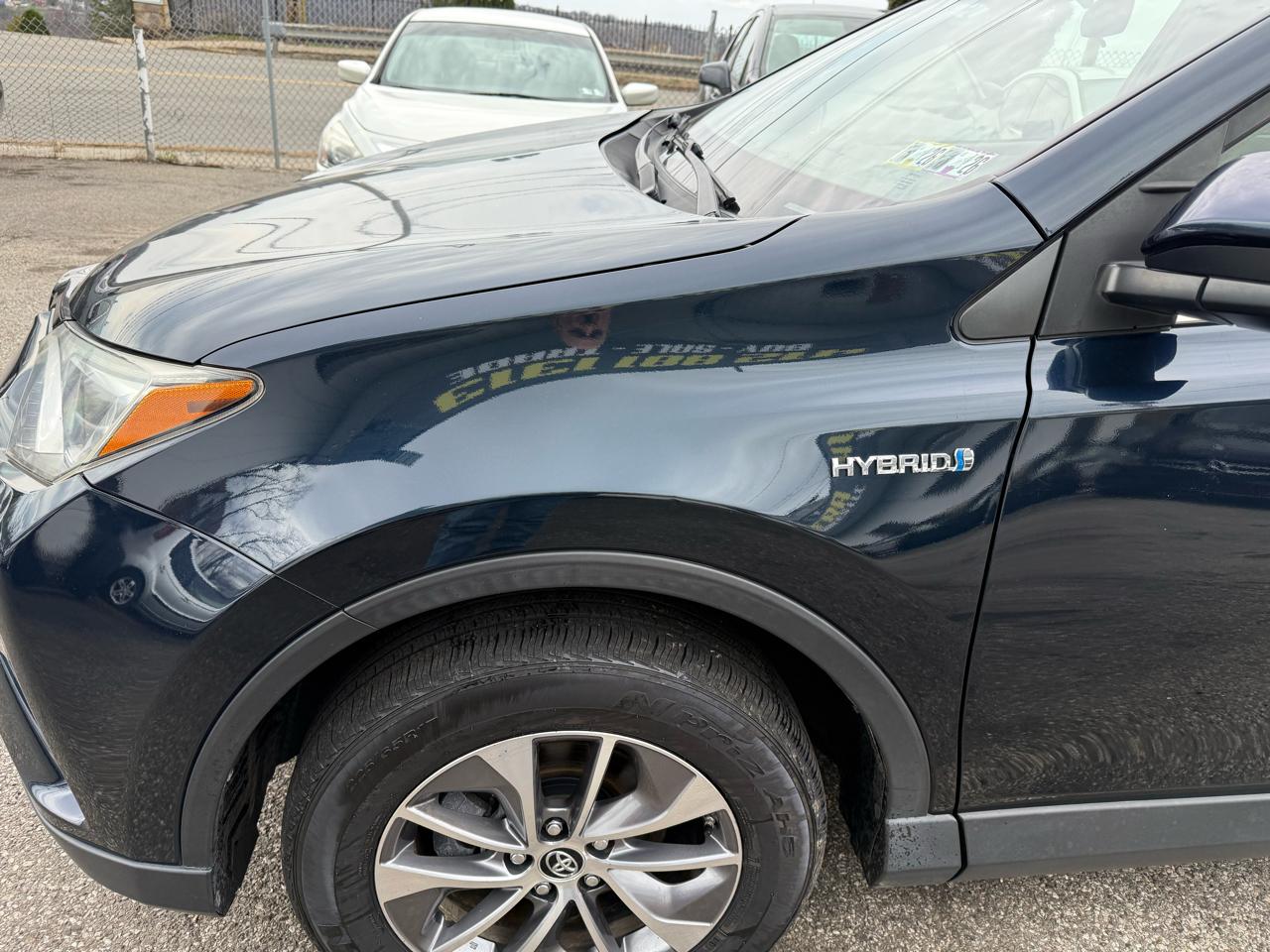 Toyota RAV4 Hybrid XLE 2018