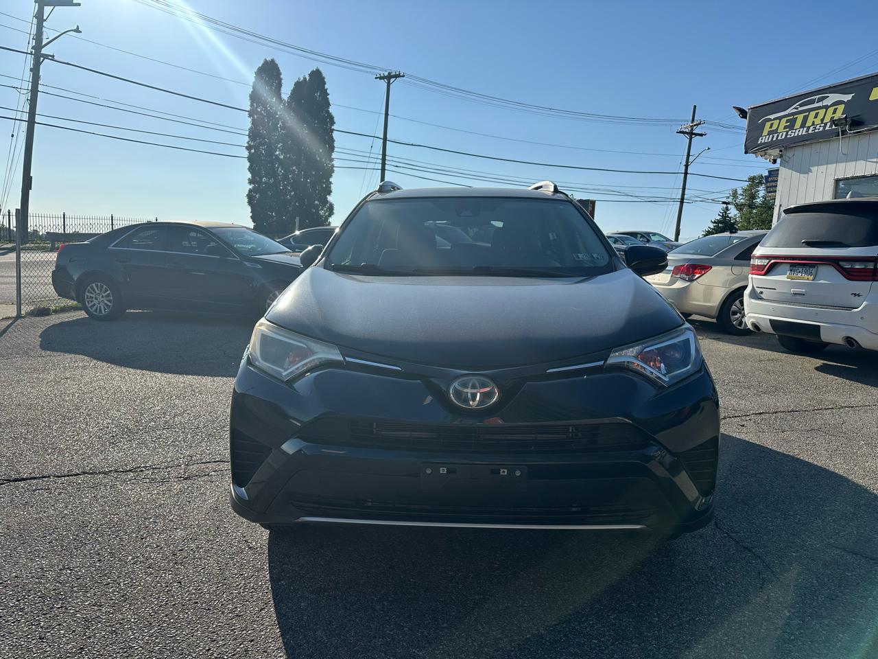 Toyota RAV4 Hybrid XLE 2018