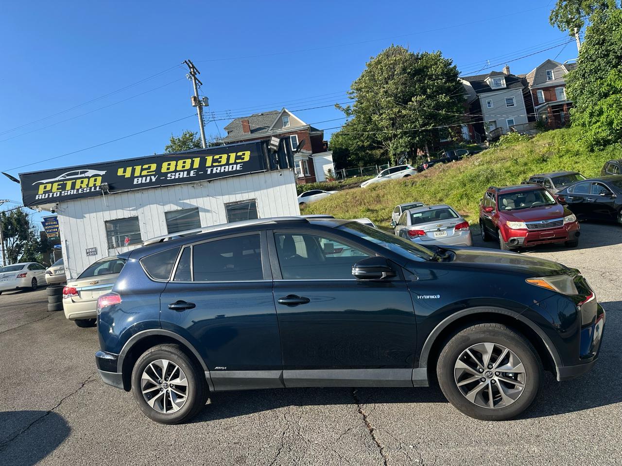 Toyota RAV4 Hybrid XLE 2018