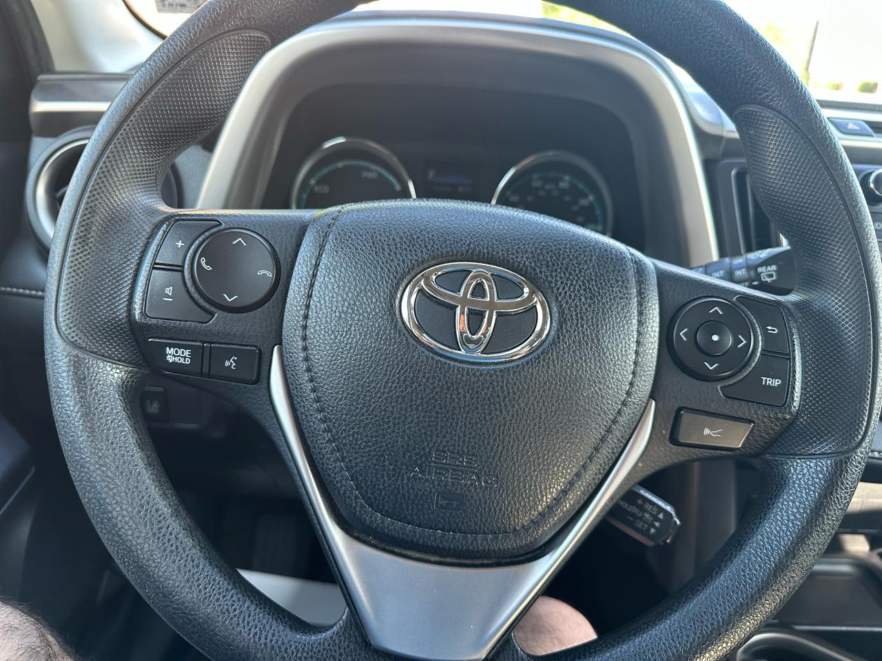 Toyota RAV4 Hybrid XLE 2018