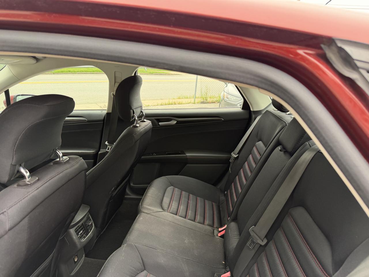 Ford Fusion SE 2014