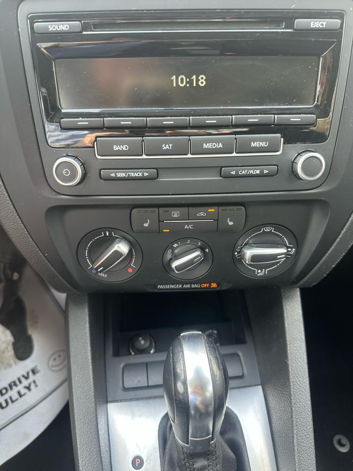 Volkswagen Jetta SE 2013