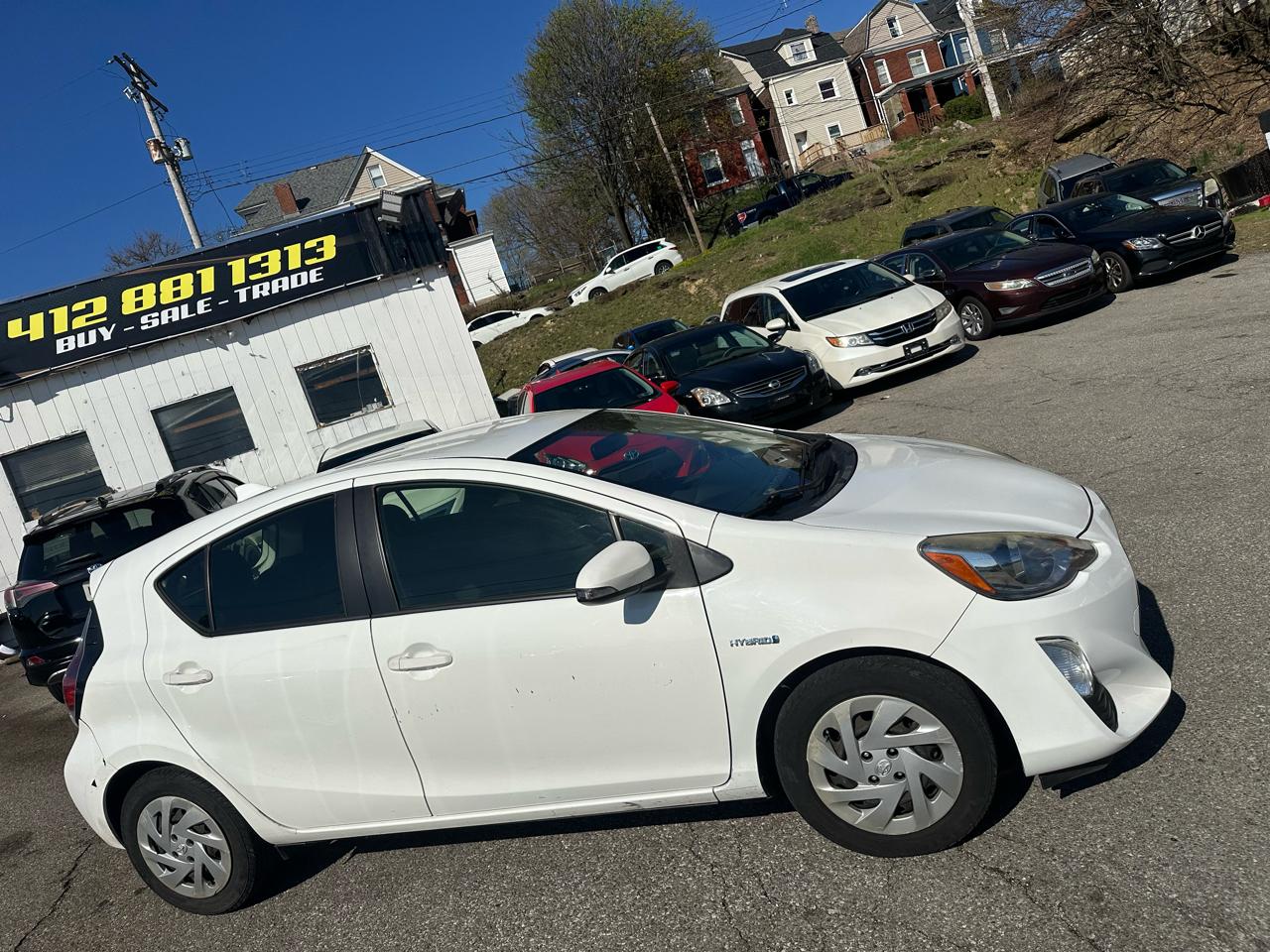 Toyota Prius c Four 2016