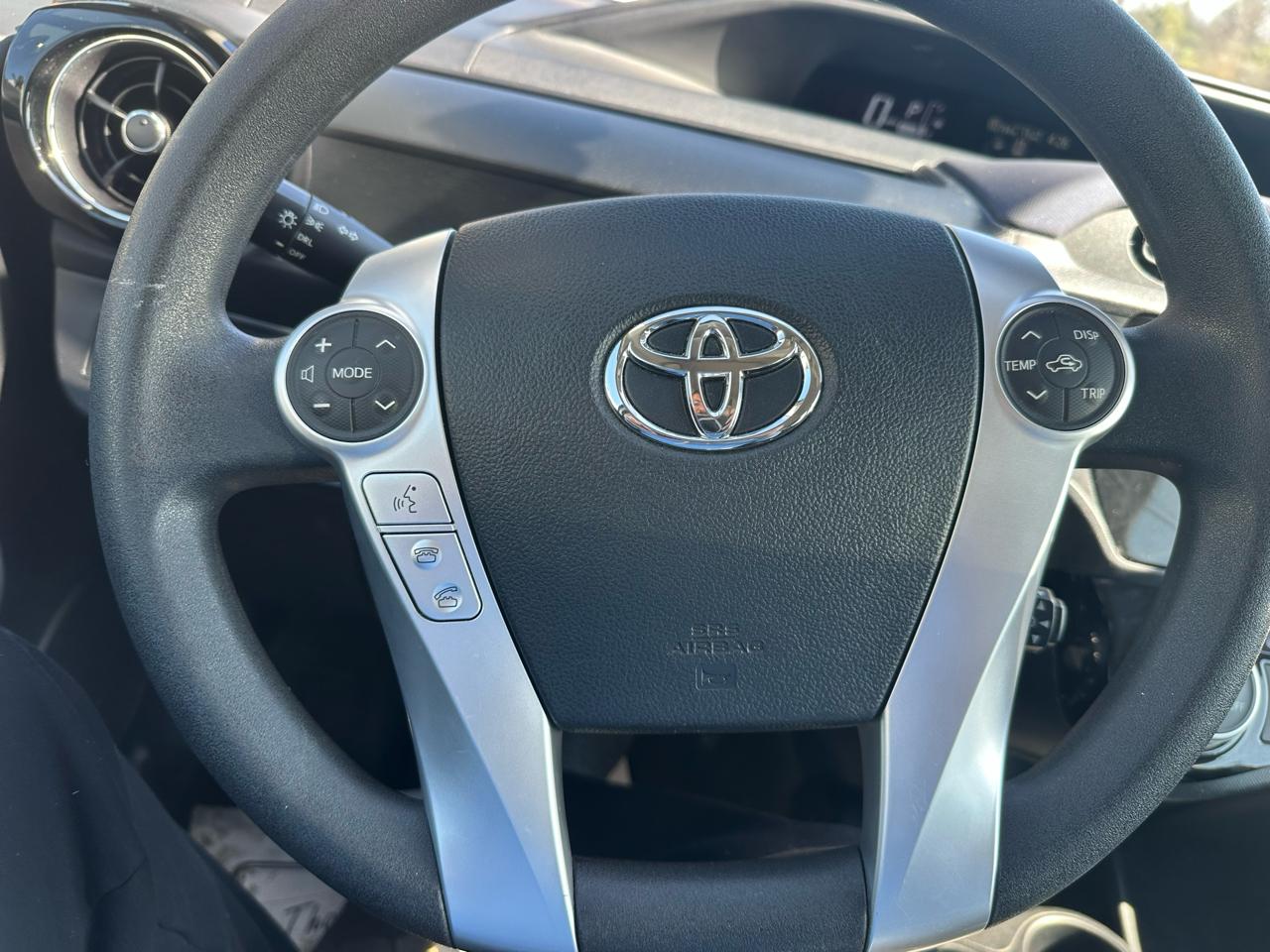 Toyota Prius c Four 2016