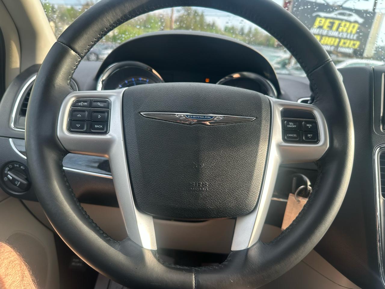 Chrysler Town & Country Touring 2016