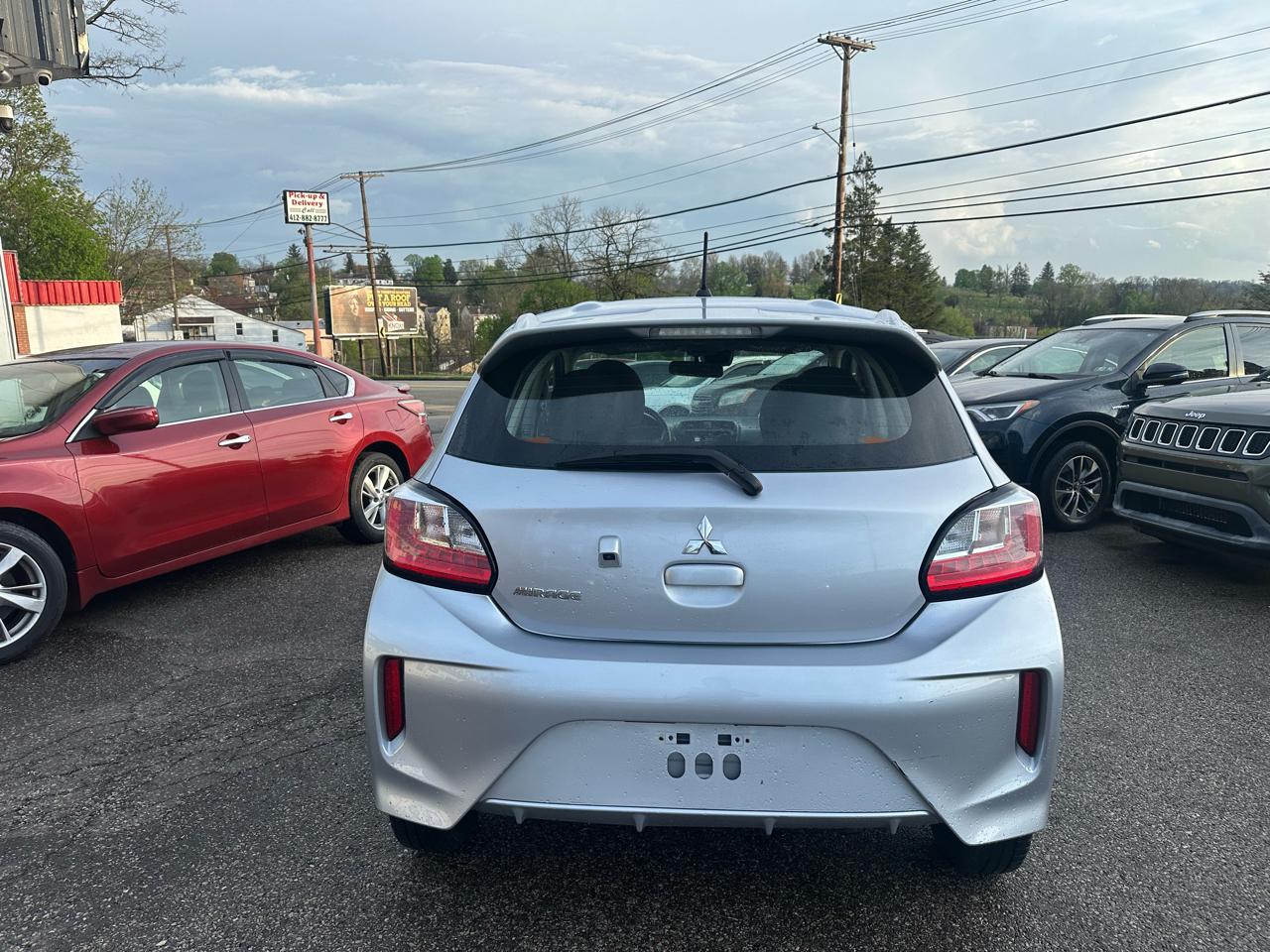 Mitsubishi Mirage ES CVT 2024