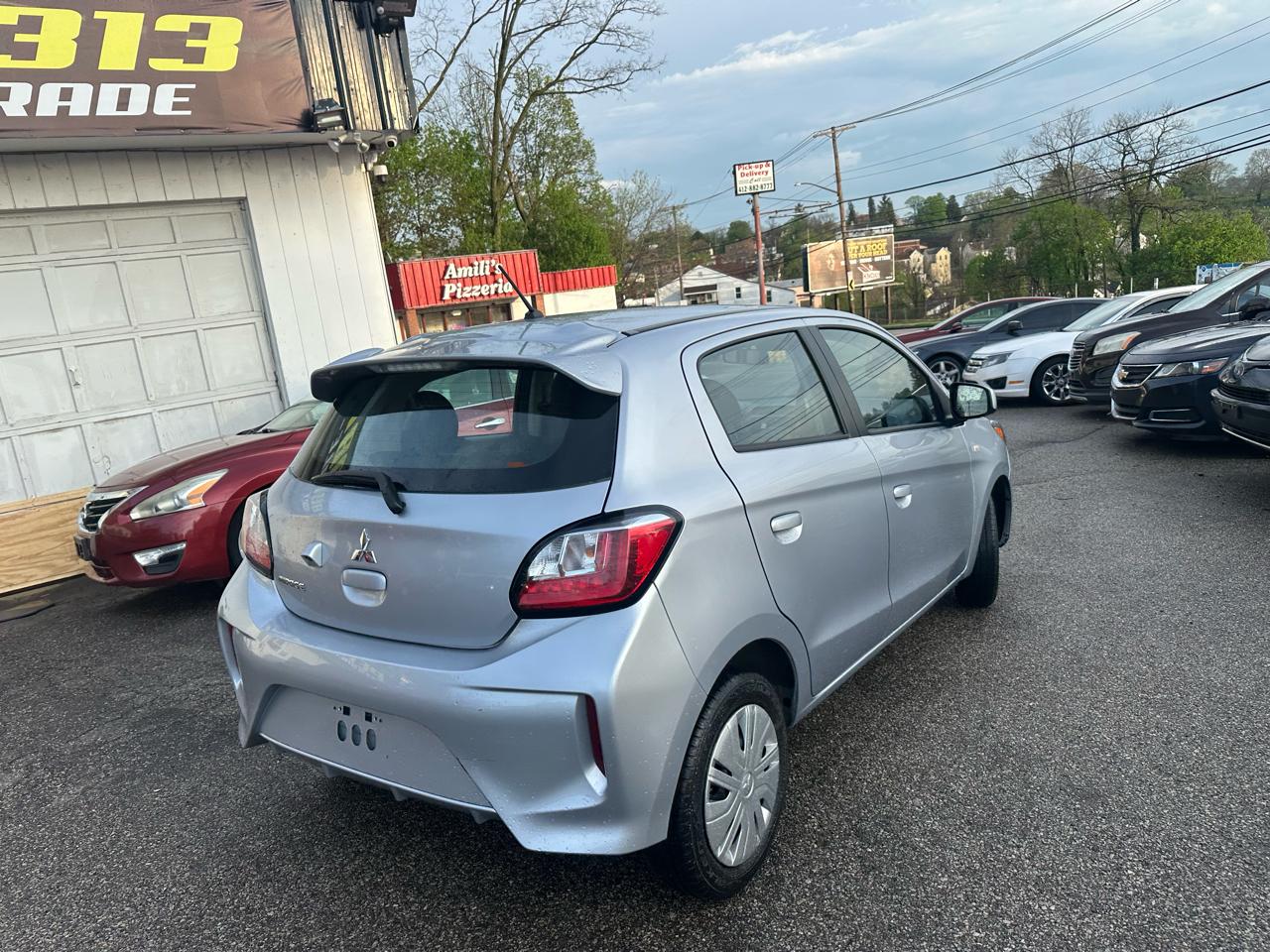 Mitsubishi Mirage ES CVT 2024