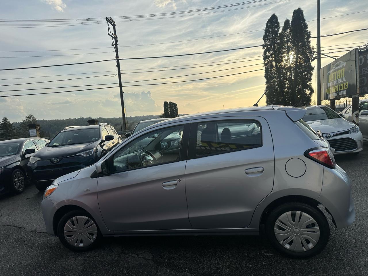 Mitsubishi Mirage ES CVT 2024