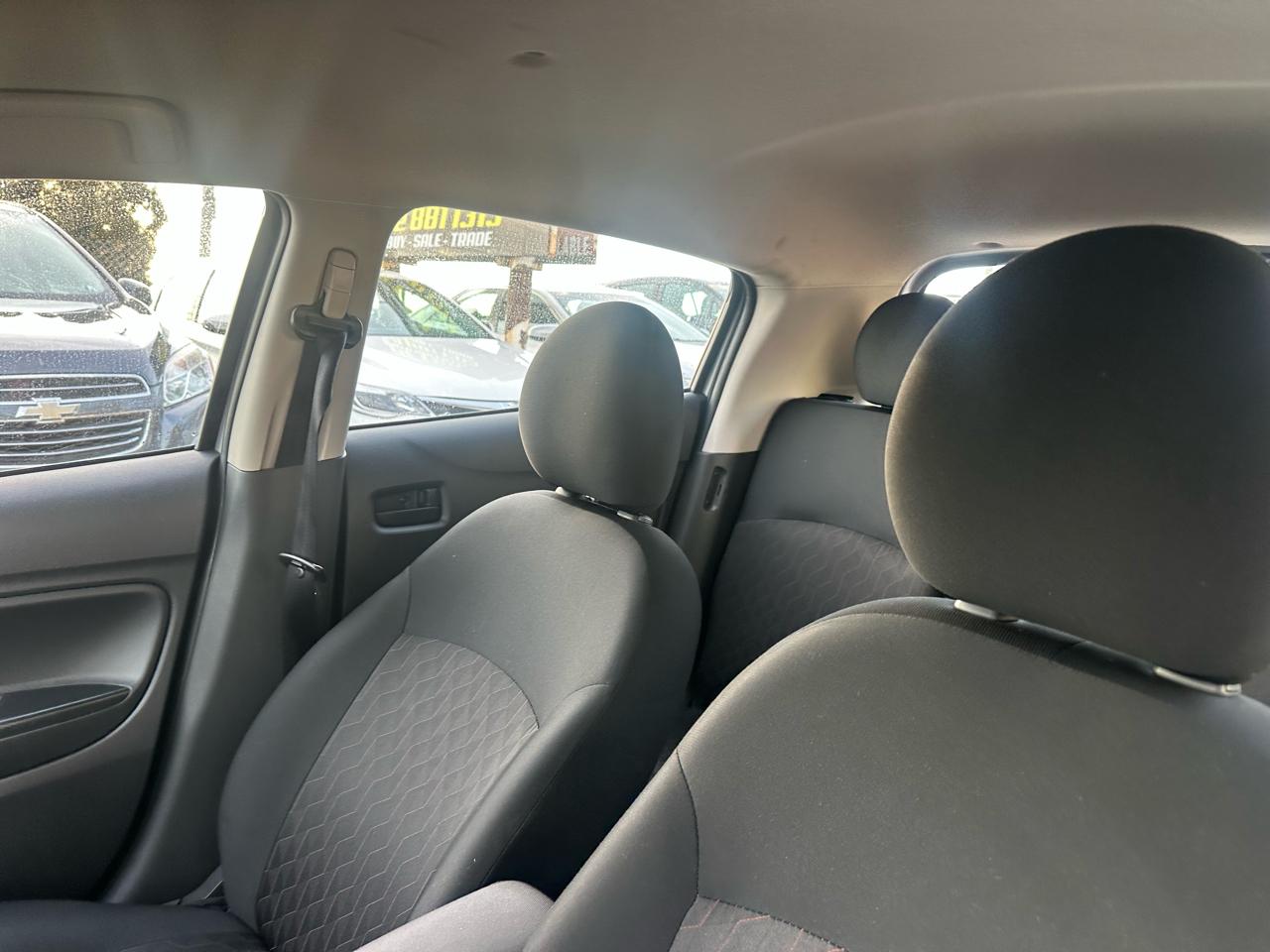 Mitsubishi Mirage ES CVT 2024