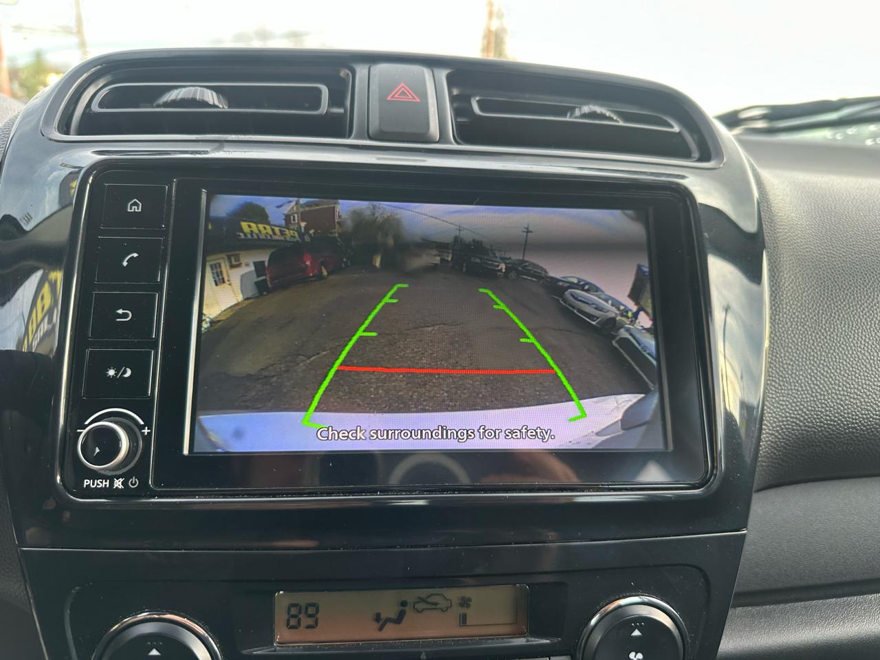 Mitsubishi Mirage ES CVT 2024