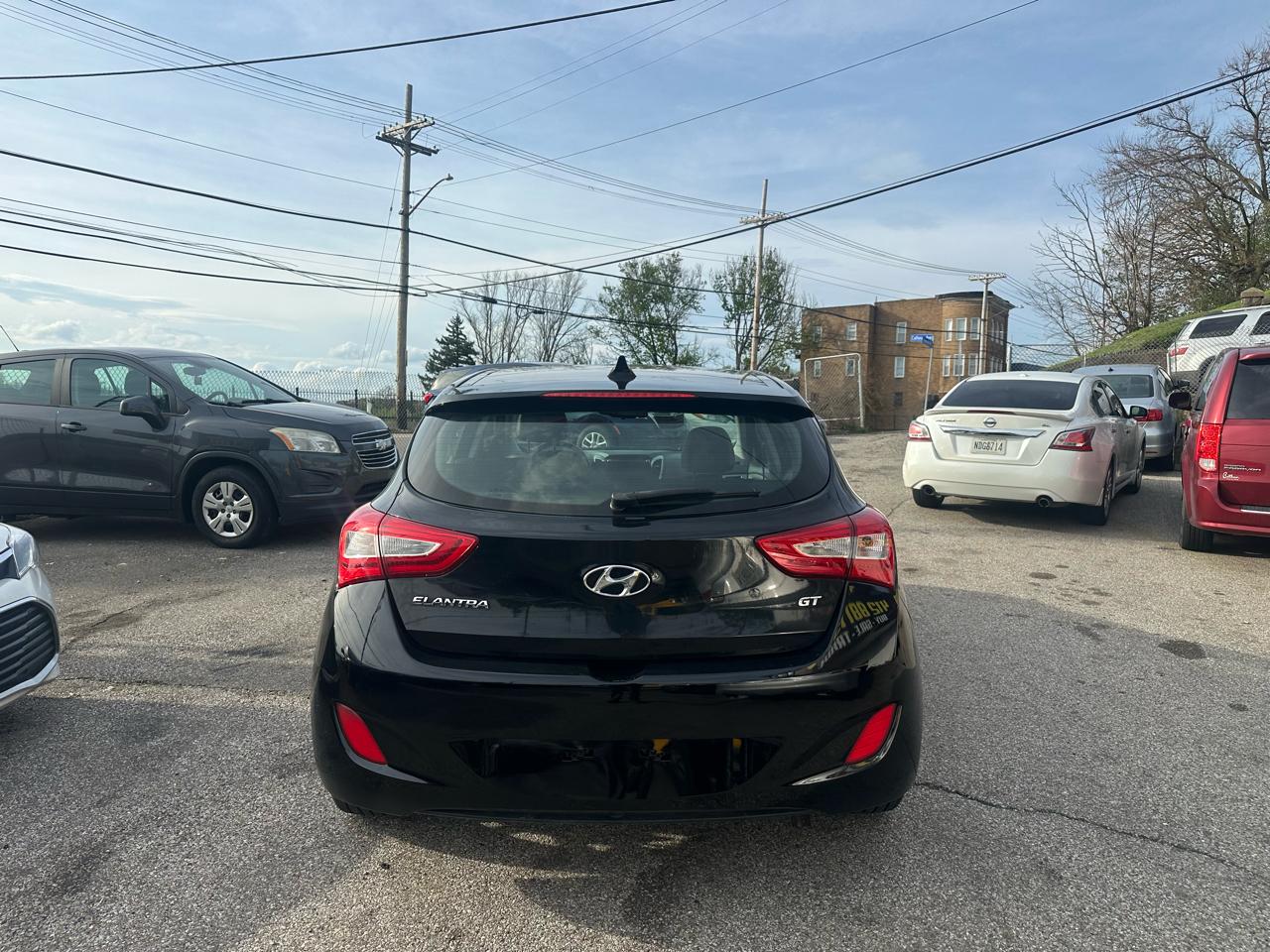 Hyundai Elantra GT A/T 2016