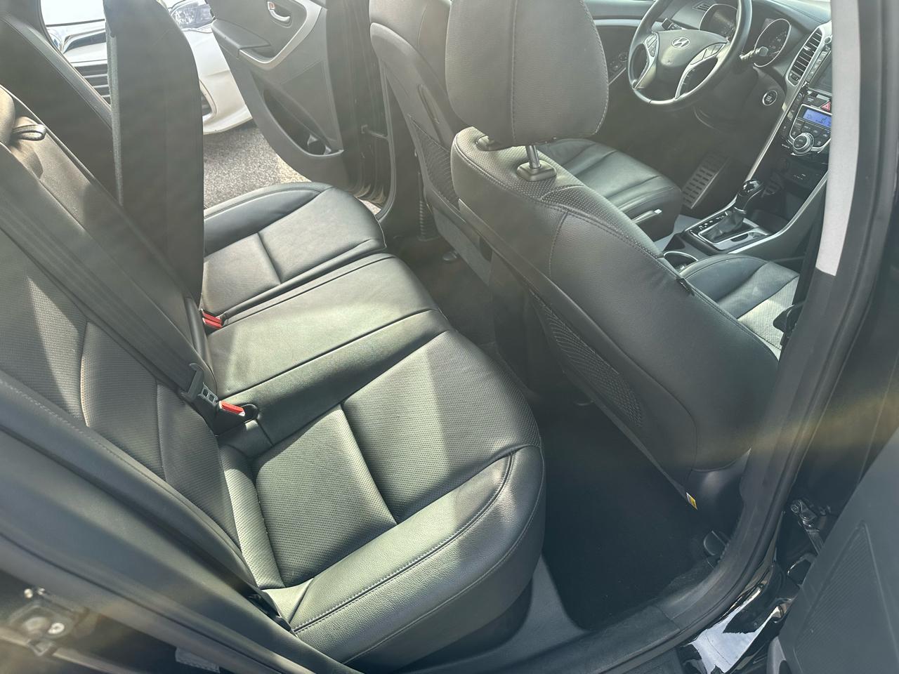 Hyundai Elantra GT A/T 2016