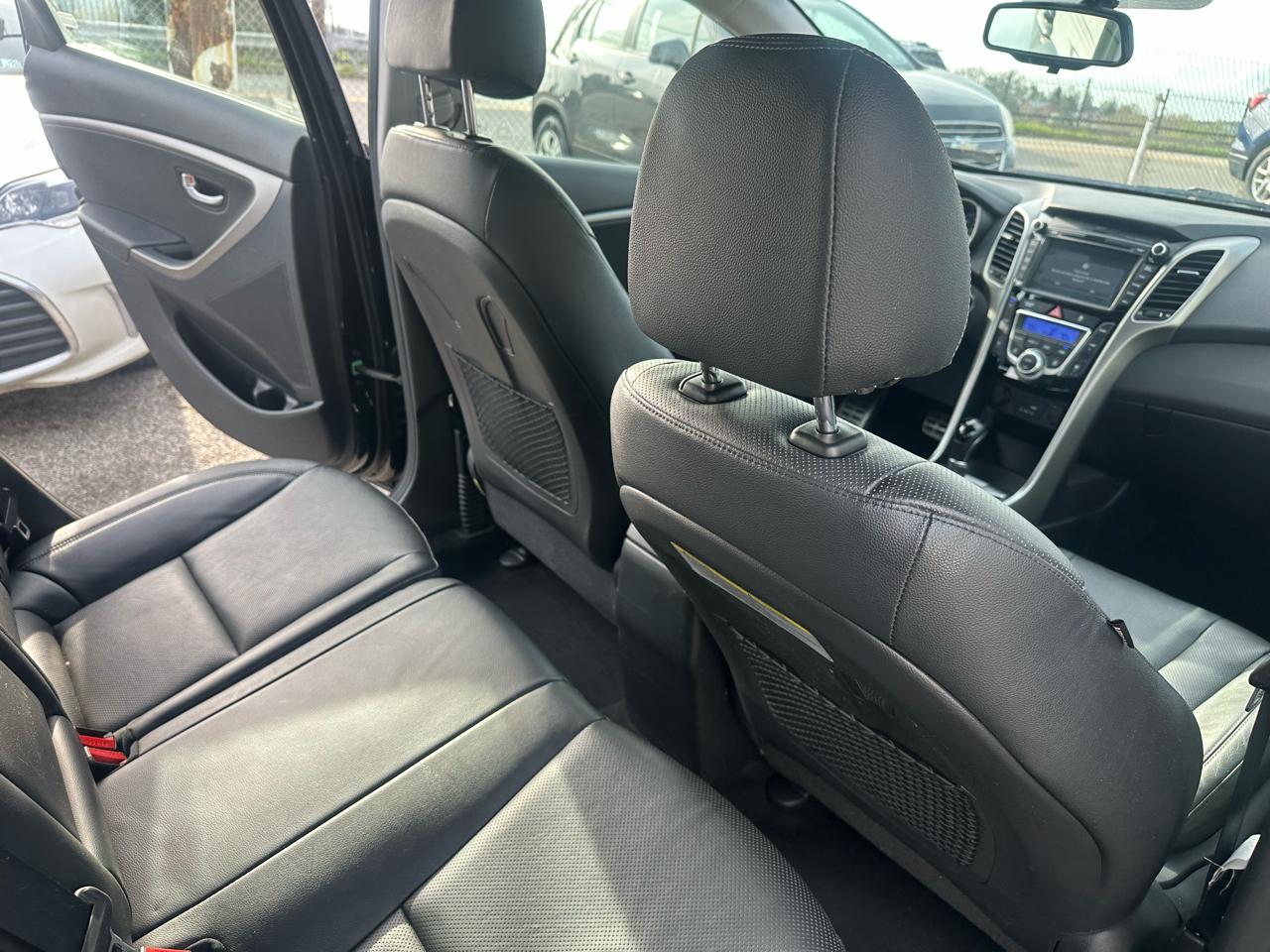 Hyundai Elantra GT A/T 2016