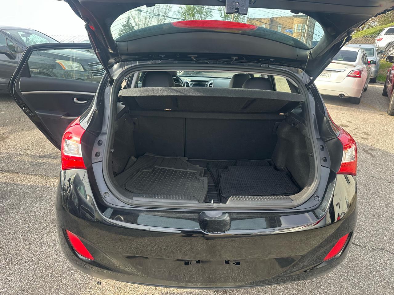 Hyundai Elantra GT A/T 2016