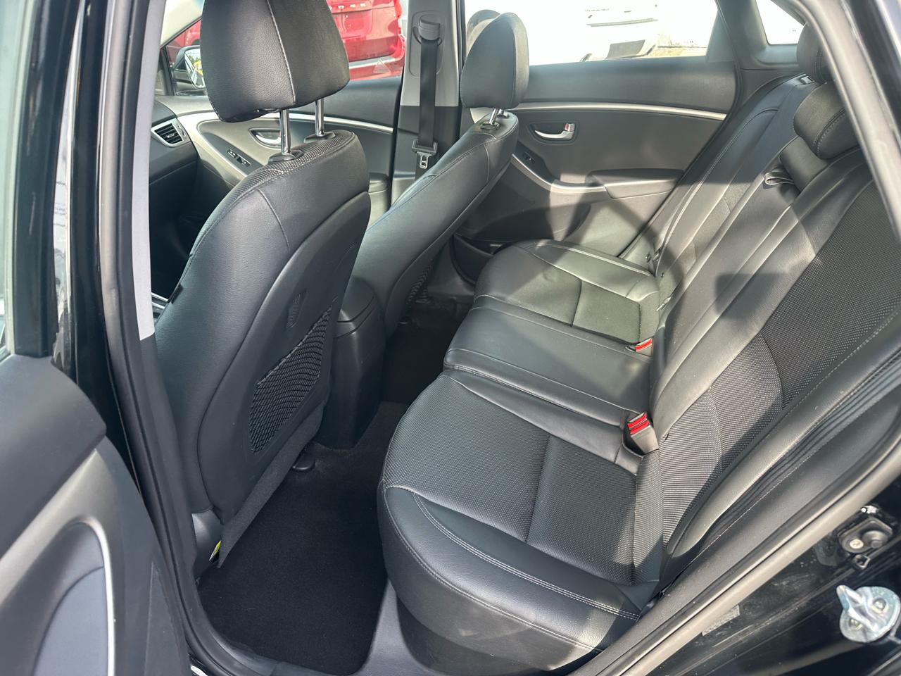 Hyundai Elantra GT A/T 2016