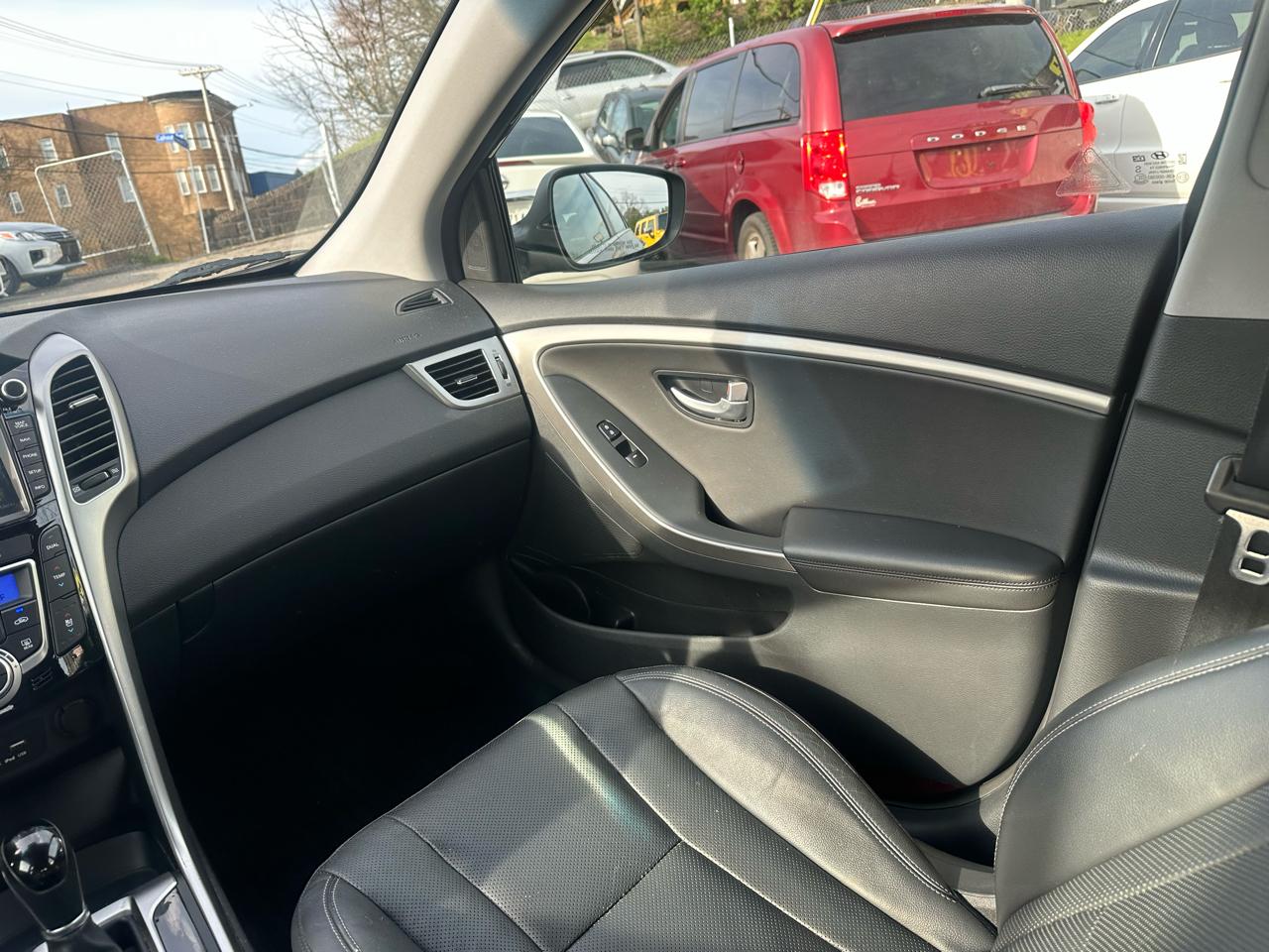 Hyundai Elantra GT A/T 2016