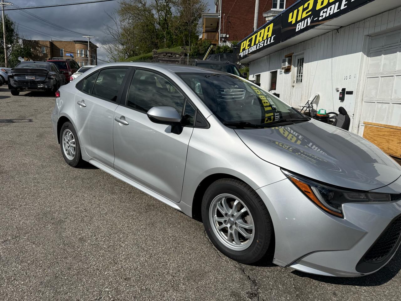 Toyota Corolla LE Hybrid 2022