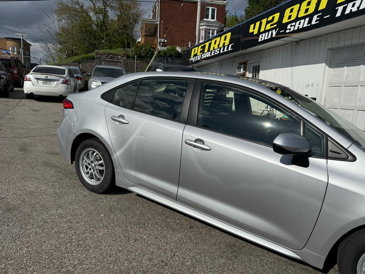 Toyota Corolla LE Hybrid 2022