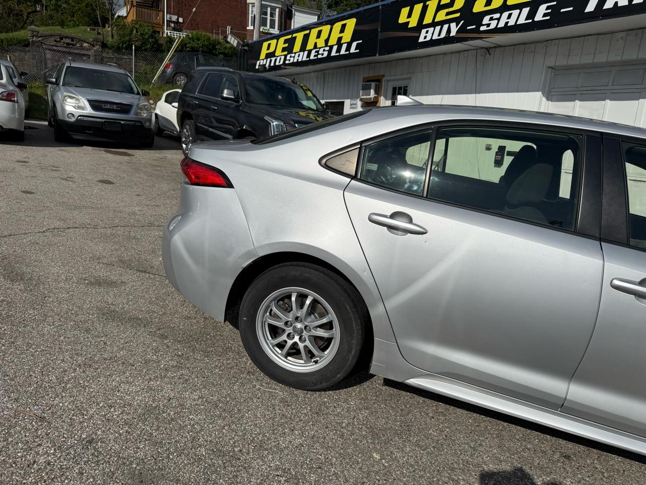 Toyota Corolla LE Hybrid 2022