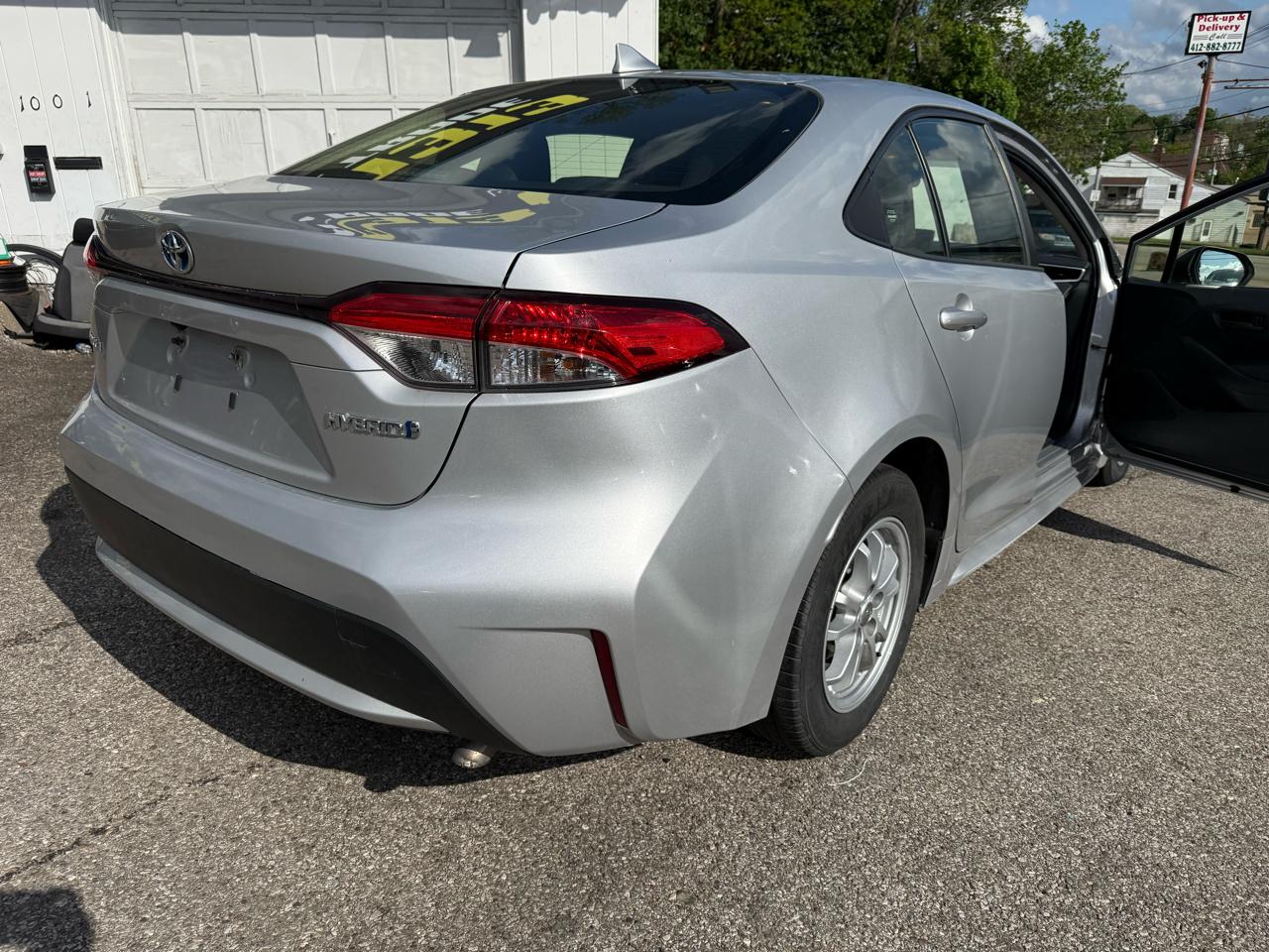 Toyota Corolla LE Hybrid 2022