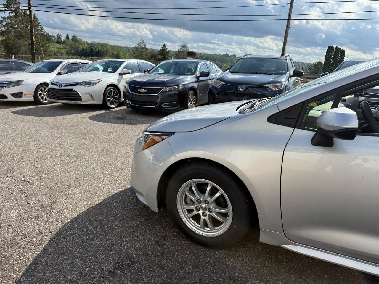 Toyota Corolla LE Hybrid 2022