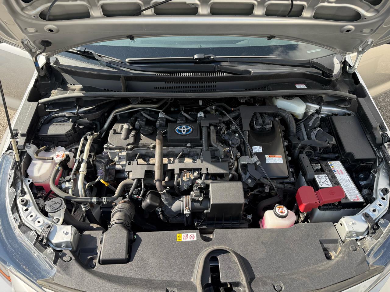 Toyota Corolla LE Hybrid 2022