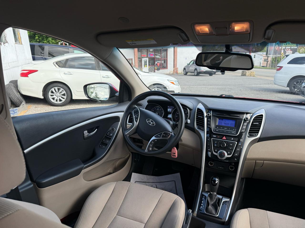 Hyundai Elantra GT A/T 2013