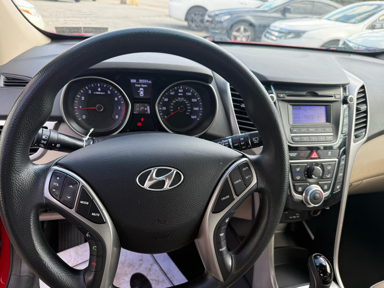 Hyundai Elantra GT A/T 2013