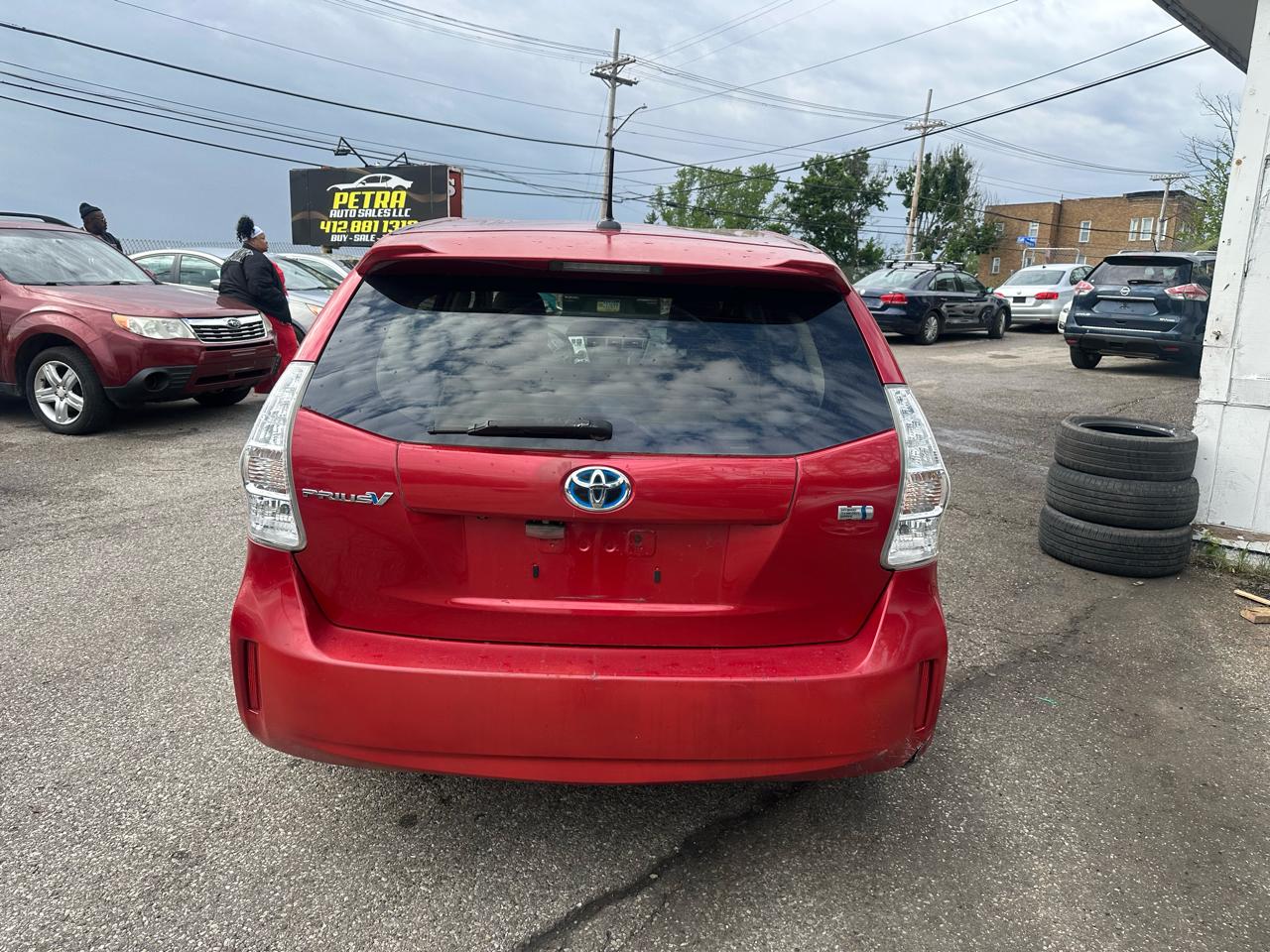 Toyota Prius V Three 2013