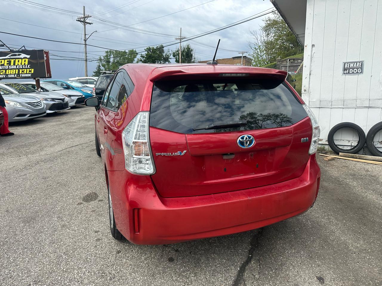 Toyota Prius V Three 2013