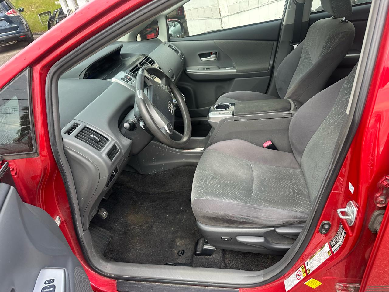 Toyota Prius V Three 2013