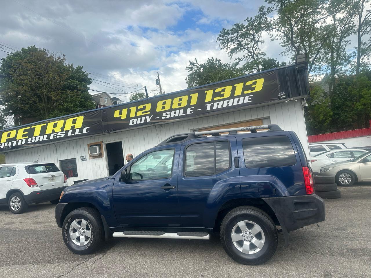 Nissan Xterra X 4WD 2010