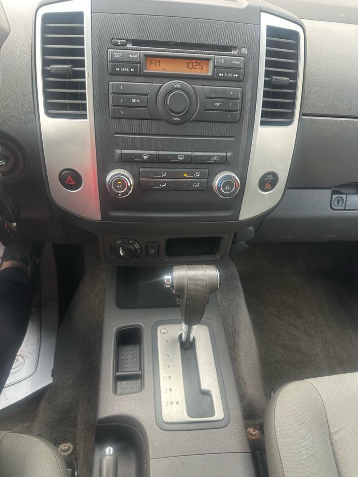 Nissan Xterra X 4WD 2010