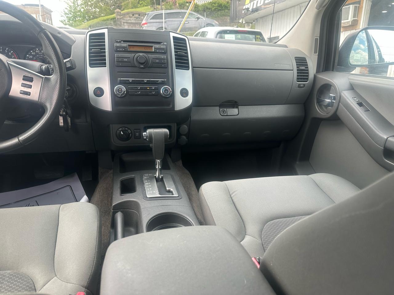 Nissan Xterra X 4WD 2010