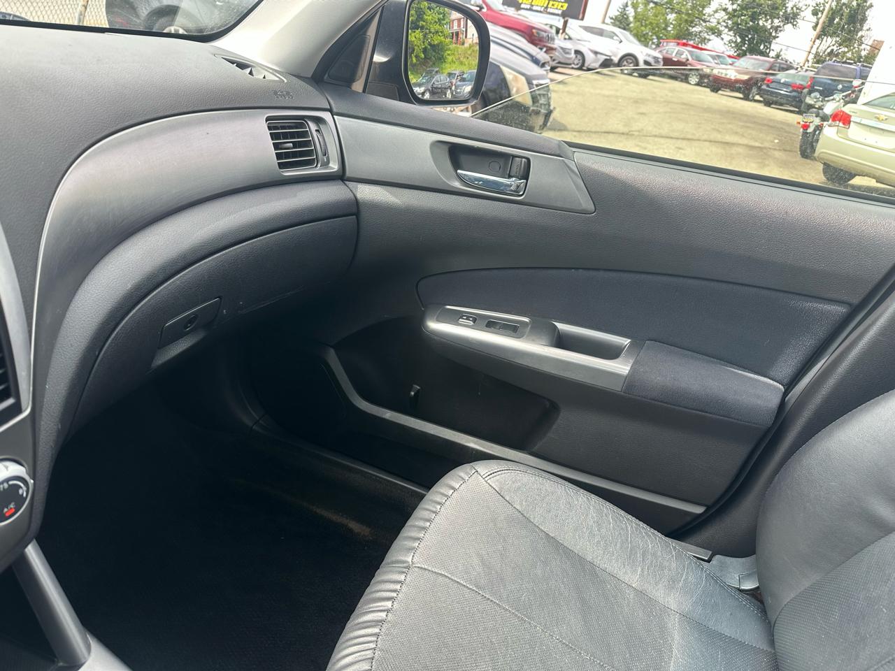 Subaru Forester 2.5X Limited 2013