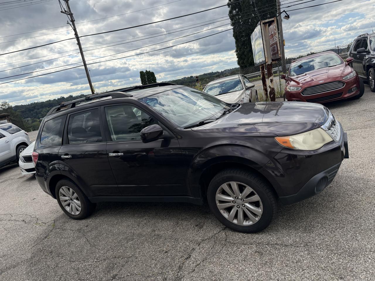 Subaru Forester 2.5X Limited 2013