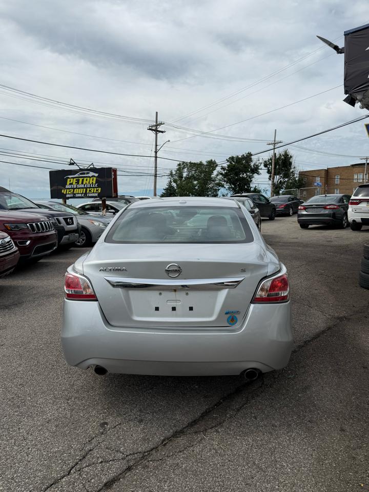 Nissan Altima 2.5 SV 2015