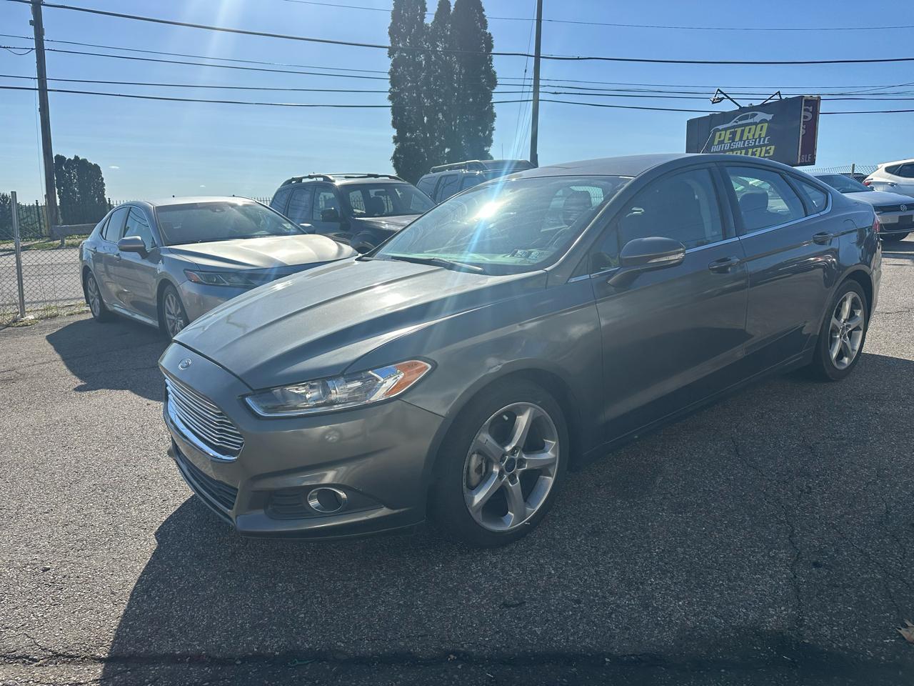 Ford Fusion SE 2015